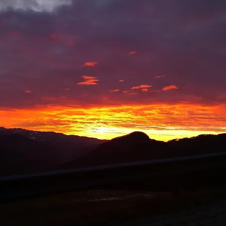 Apartmens And Sostar Hiša za goste Cerkno