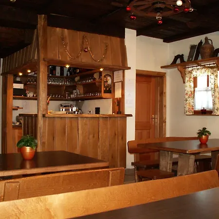 Apartmens And Sostar Penzion Cerkno