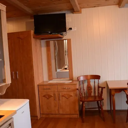 Apartmens And Sostar 3*