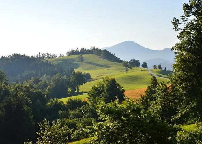 Apartmens And Sostar Hiša za goste 3*