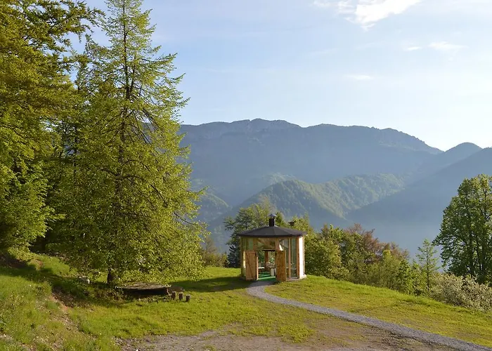 Hiša za goste Apartmens And Sostar Cerkno