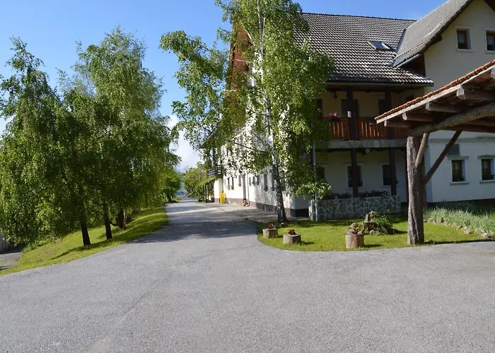 Apartmens And Sostar Gasthuis Cerkno