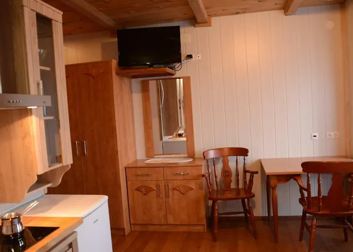 Apartmens And Sostar 3*